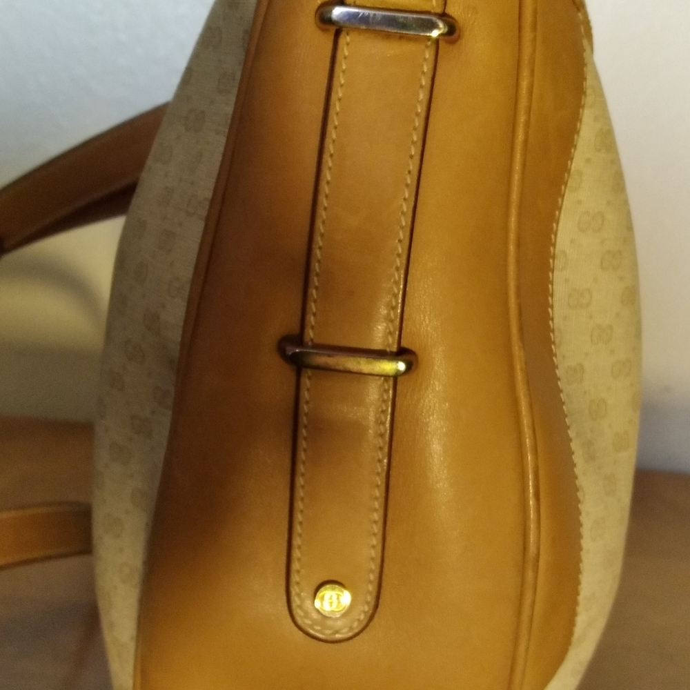 Authentic Gucci Monogram Leather Handbag - Picture 3 of 16